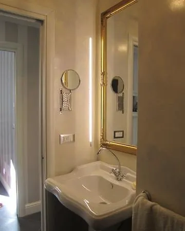 La Finestra Sul Cortile Apartment Aosta